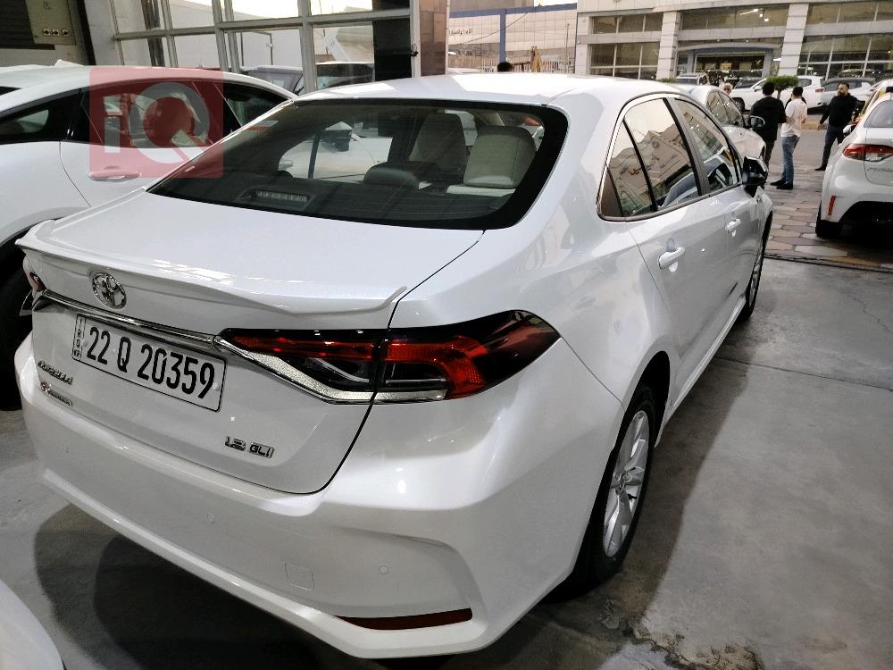 تۆیۆتا کۆرۆلا